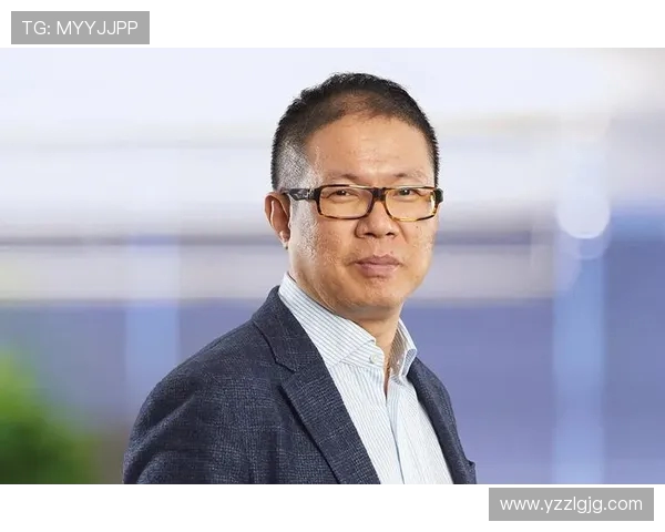 王磊专访：从青涩少年到足球明星的成长之路回顾